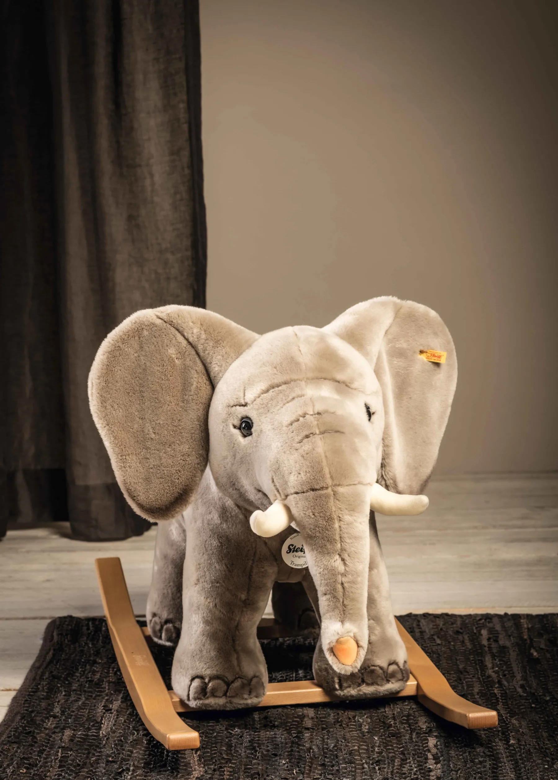 Enfant Steiff Naissance Et Baptême | Animaux Populaires*Éléphant à bascule Trampili, 70 cm, gris clair